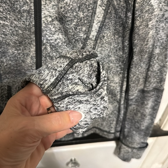 Lululemon Heathered black gray define zip up jacket, like new - Picture 3 of 4